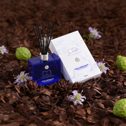 BÂTONNETS PARFUMÉS – OUD & BERGAMOT BÂTONNETS PARFUMÉS – OUD & BERGAMOT